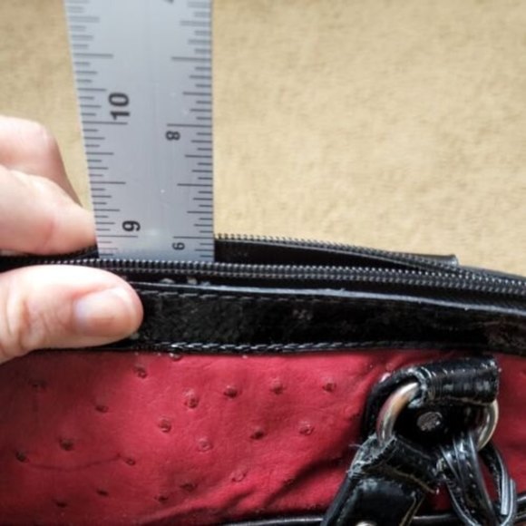Grace Adele‎ Textured Handbag Purse red Black Faux Ostrich Lots of Pockets - Picture 12 of 12
